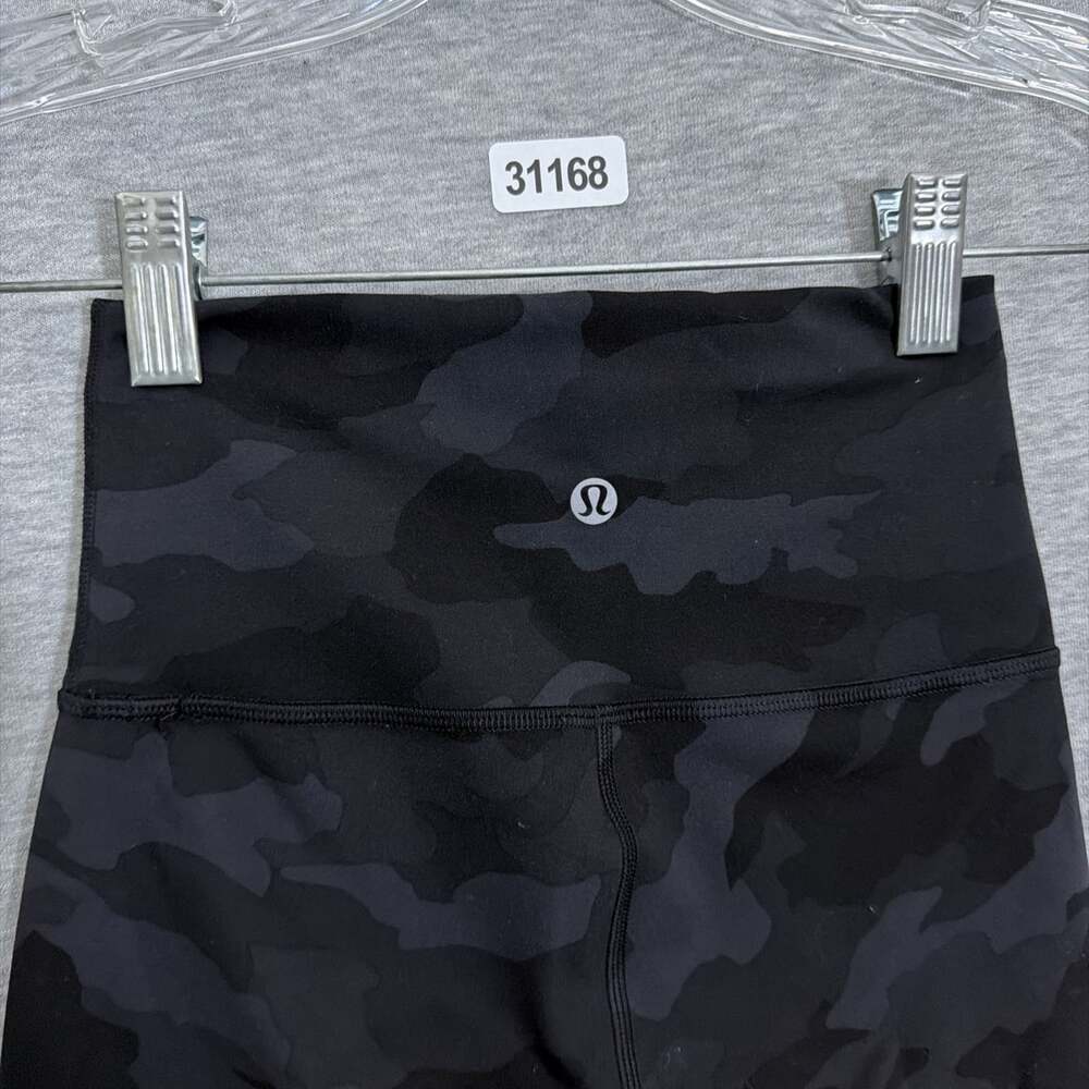 Lululemon Women’s Size 2 Black Camo Wunder Train High Rise Shorts 8" Inseam - Picture 4 of 10